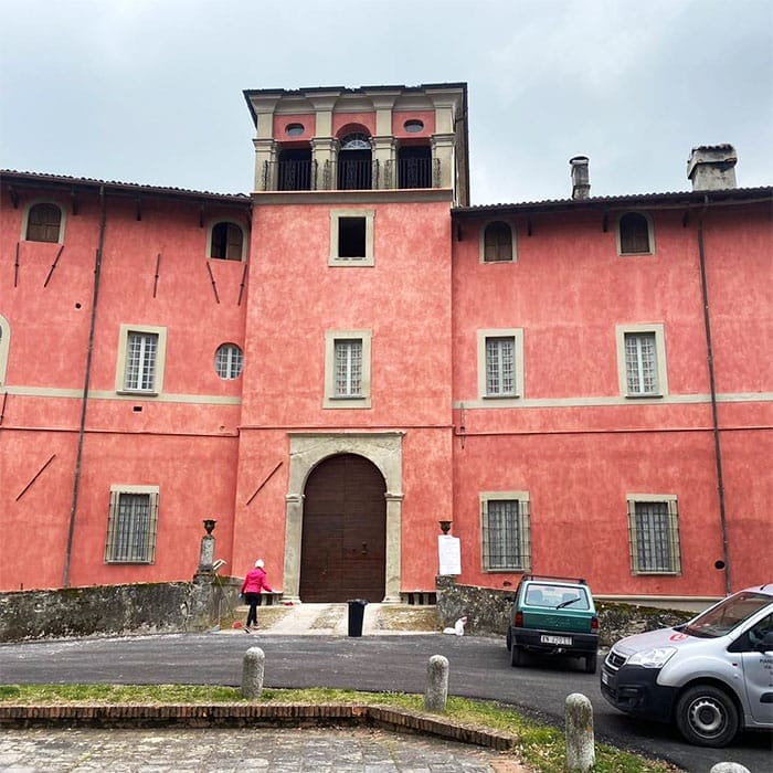 Restauro facciata al Castello di Sala Mandelli eseguito da Edilvaltidone
